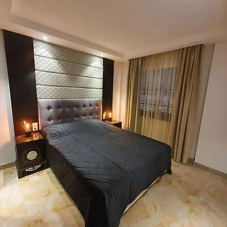 1 Bdr. In Park Albatros Daire